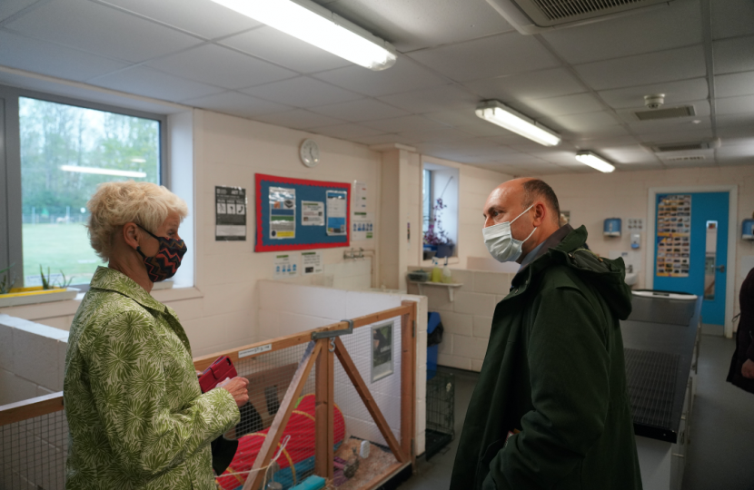 Andrew Griffith MP and Shelagh Legrave OBE discussing the campus Animal Centre.