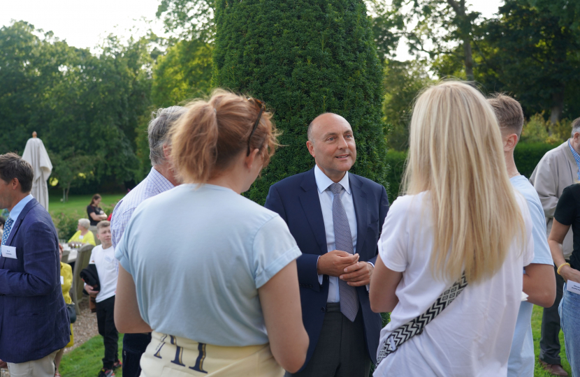 Andrew Griffith talking to guests 