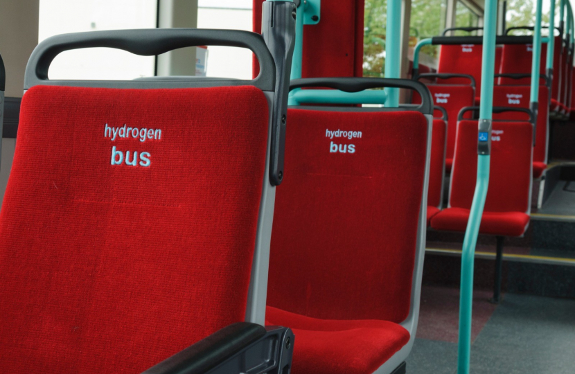 Hydrogen bus - (credit Shutterstock) 