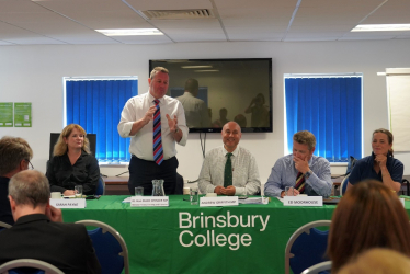 Farm to Fork Summit with farming Minister Mark Spencer 