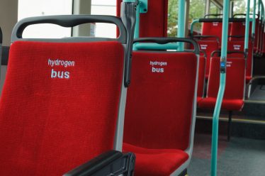 Hydrogen bus - (credit Shutterstock) 